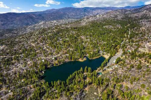 Snow Valley Hideaway