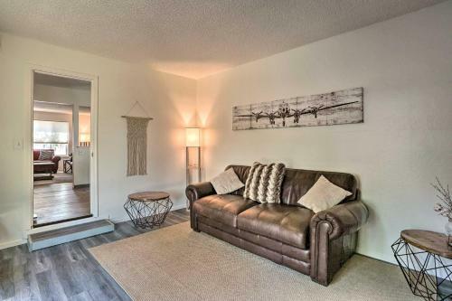 Idyllic Fresno Abode With Patio About 8 Mi To Dtwn!