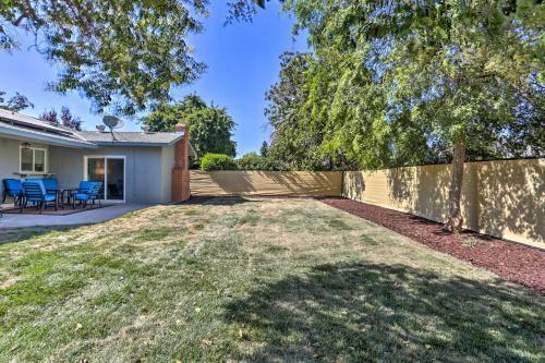 Idyllic Fresno Abode With Patio About 8 Mi To Dtwn!
