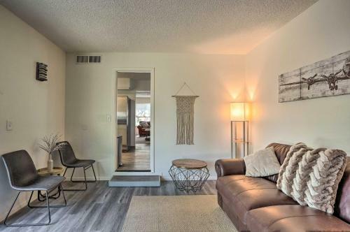 Idyllic Fresno Abode With Patio About 8 Mi To Dtwn!
