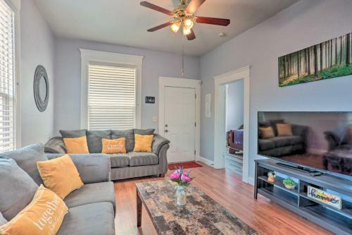 Centrally Located Fresno Home With Fenced Yard!