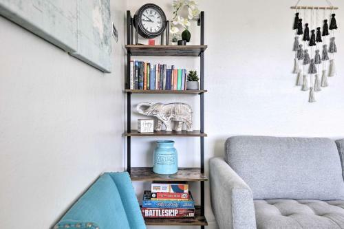 Apartamento Chic Mid-century Modern Condo By Csu East Bay