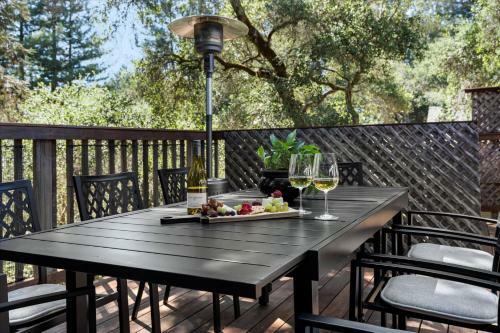 Guerneville Escape Redwoods Deck Bbq Fire Table