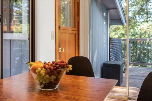 Guerneville Escape Redwoods Deck Bbq Fire Table