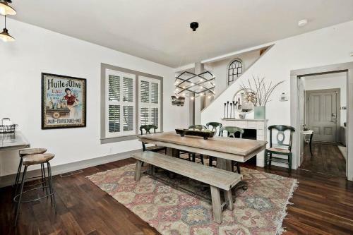 Healdsburg Plaza Gem
