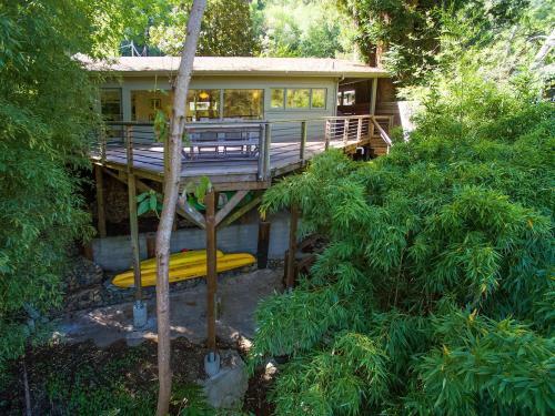 Redwood River Lodge