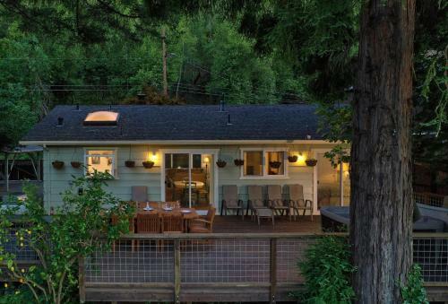Heron House Riverside Escape