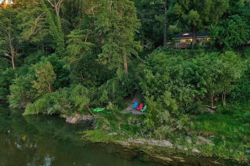 Heron House Riverside Escape