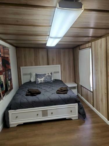 Outdoorsy Room At Yosemite Gem On Ferretti