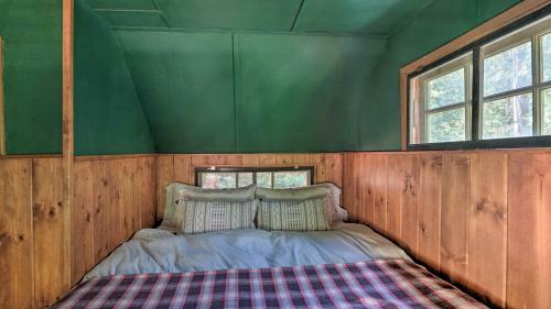 Rustic, Forested Cabin With Wraparound Deck!