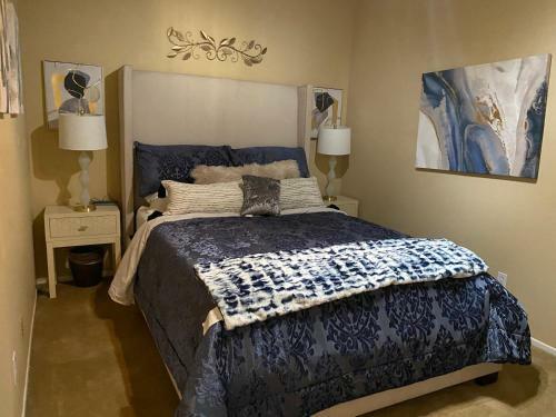 Modern Large Home In Golf Course Community
