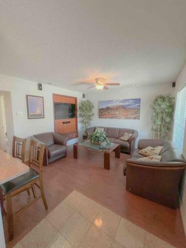 Apartamento Cozy Condo 1bd + Bonus/office Room (long Term)