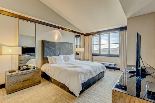 Constellation Residences