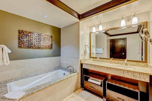 Constellation Residences