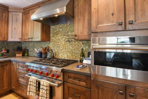 Canterbury Luxury Chalet - Hot Tub, Backs To Forest Home