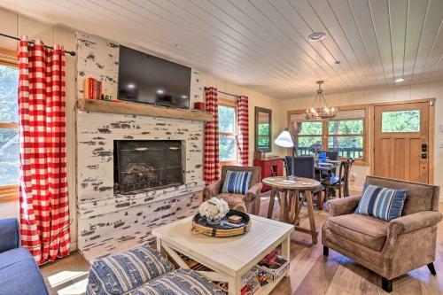 Darling Lake Arrowhead Cabin 1 Block To Lake!