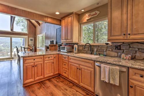 Scenic Escape Fire Pit, Lake Arrowhead Views