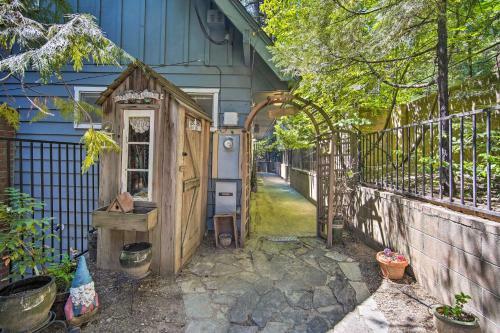 Village Walk Hideaway Half Mi To Dine And Shop