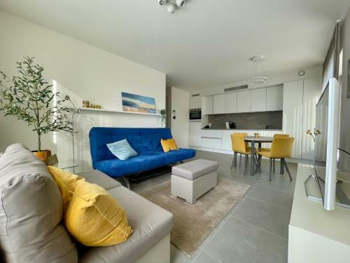 Apartamento West Bay 4d 0103