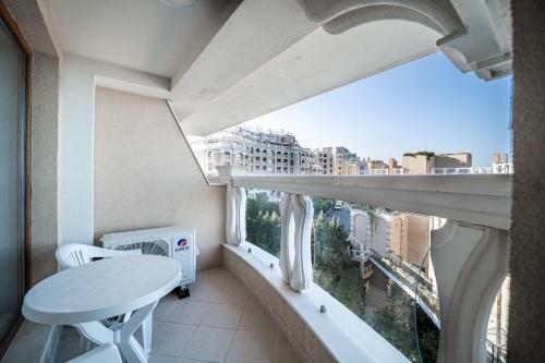 La Mer Luxury Apartments