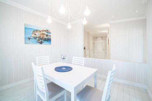 La Mer Luxury Apartments