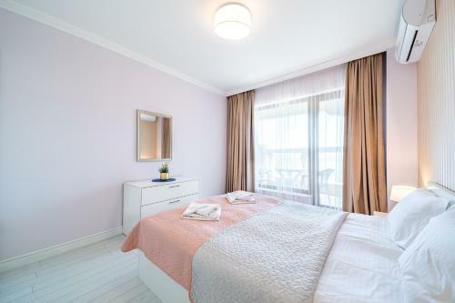 La Mer Luxury Apartments
