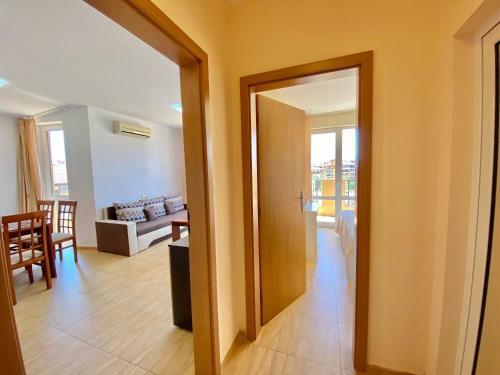 Aqua Dreams - Private Apartment - Bsr