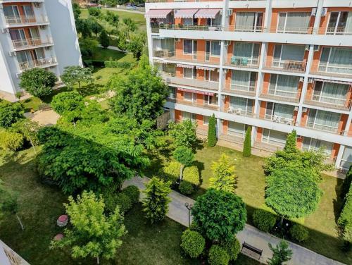 Summer Apartments Destination Bulgaria 2000 Crown,imperial,panorama Fort
