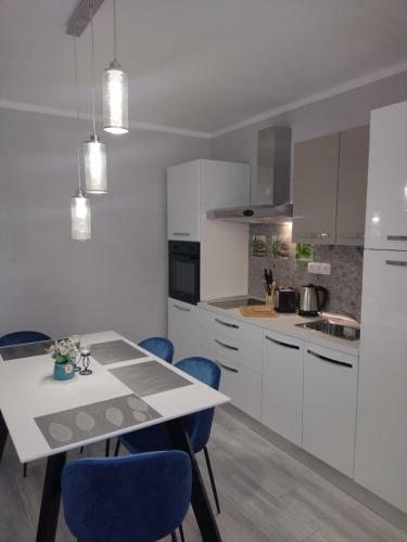 Summer Apartments Destination Bulgaria 2000 Crown,imperial,panorama Fort