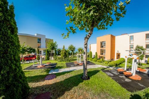 Summer Apartments Destination Bulgaria 2000 Crown,imperial,panorama Fort