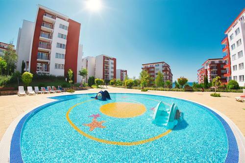 Summer Apartments Destination Bulgaria 2000 Crown,imperial,panorama Fort