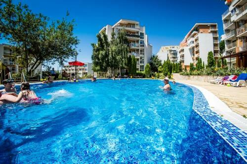 Summer Apartments Destination Bulgaria 2000 Crown,imperial,panorama Fort