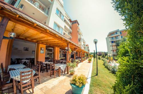 Summer Apartments Destination Bulgaria 2000 Crown,imperial,panorama Fort