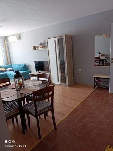 Summer Apartments Destination Bulgaria 2000 Crown,imperial,panorama Fort