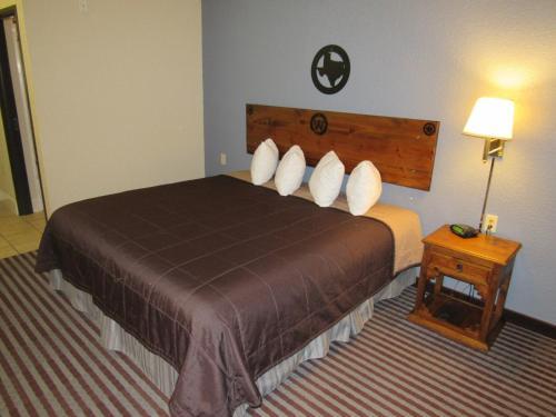 Atria Hotel And Rv
