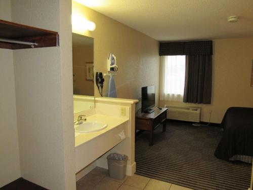 Atria Hotel And Rv