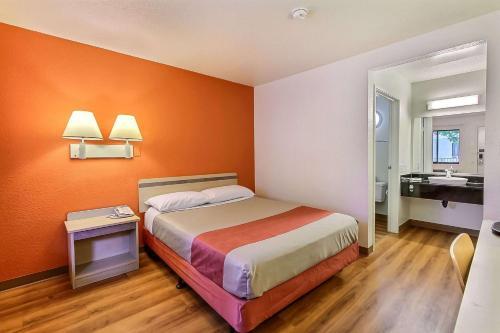 Motel 6 Fremont North