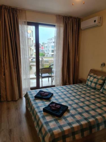 Modern 1br Apartment With Sea View & Pool Included With Parking Space