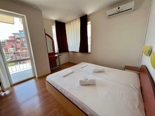 Private One-bedroom Apartment With Balcony In Sozopol