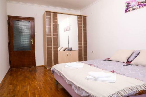 Krichim Apartments,three-bedroom, Large Apartment, Top Center