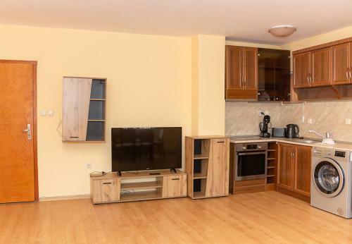 Spacious&central 2-bd Apartment In Varna With Parking