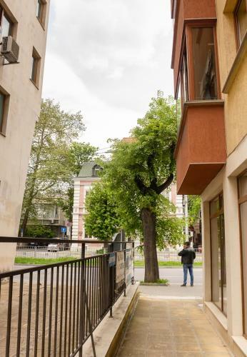 Spacious&central 2-bd Apartment In Varna With Parking
