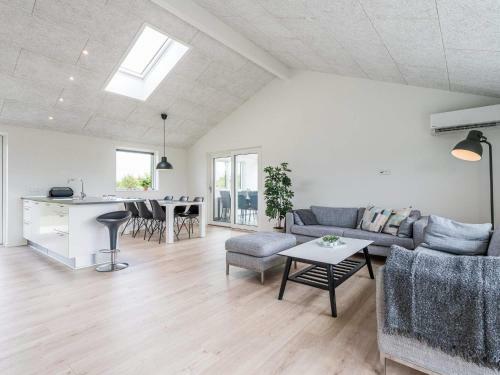 Holiday Home Tarm Lxxi