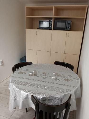 Apartm�n Hul�n, Chr�??any - ?ern�