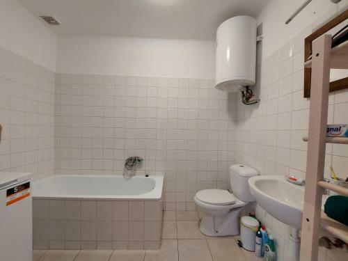 Modr� Okno