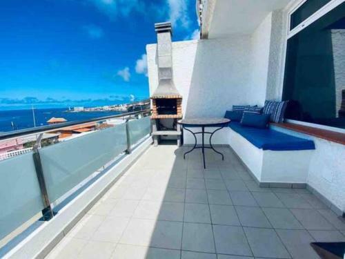 Las Carmenes 2-bed Apartment In Bajamar
