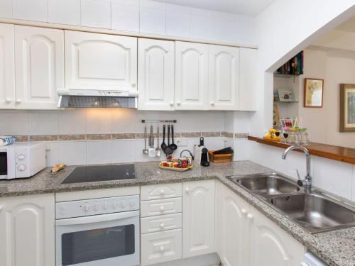 Holiday Home La Reserva-2