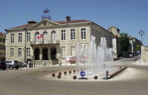 Apartamento Studio Climatis� Et R�nov� En Plein C?ur D?auch