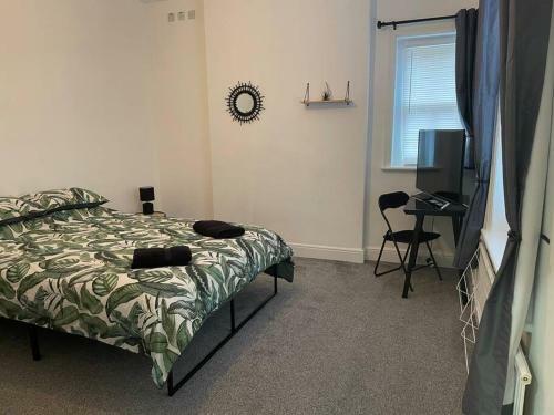 Superb House - 2 Lorn Street