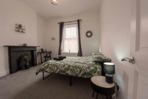 Superb House - 2 Lorn Street